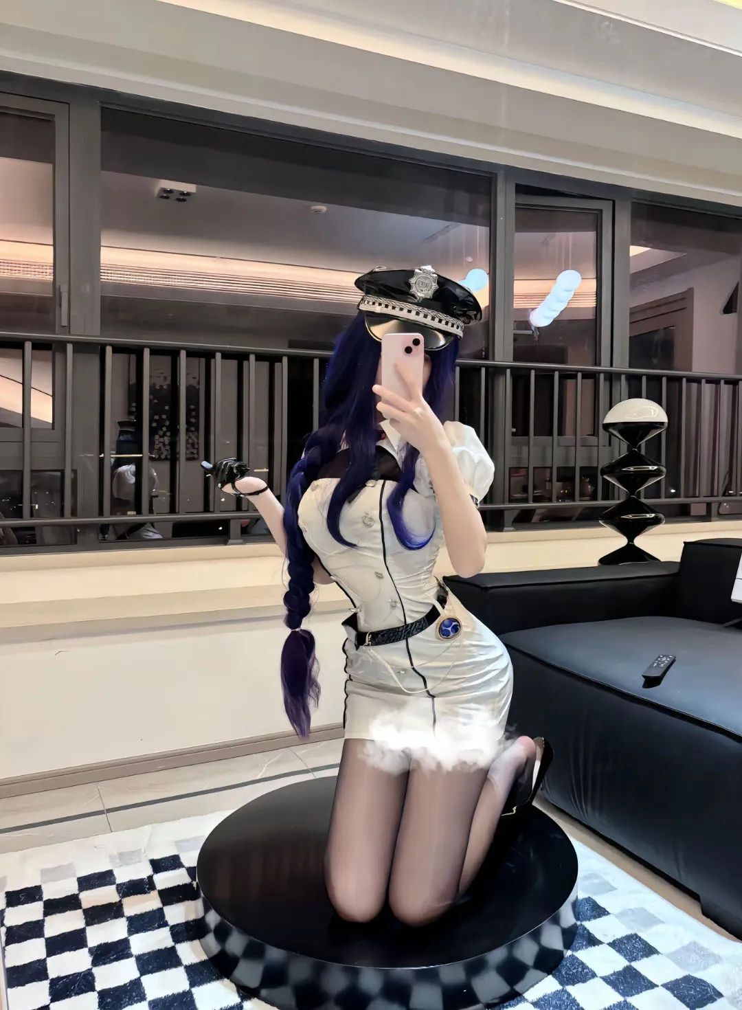 原神cos：黑丝+制服，雷神太御了！黑丝旗袍申鹤，白丝女仆雷神，婚纱刻晴，兔女郎心海谁能不爱？