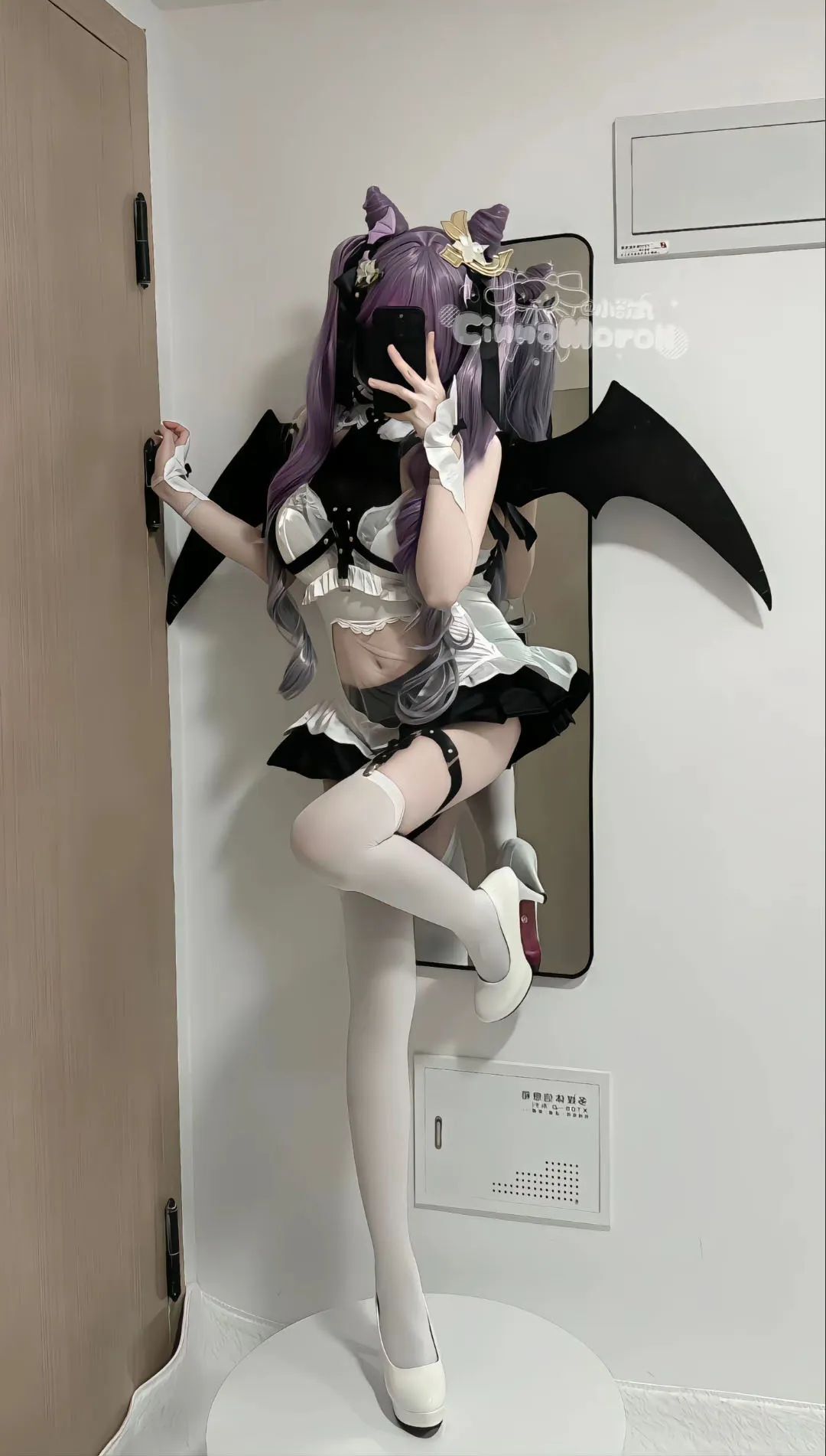原神cos：黑丝+皮鞭，雷神化身搜查官！兔女郎甘雨太魅惑了！水手服绫华，单边白丝神子让人狂喜！