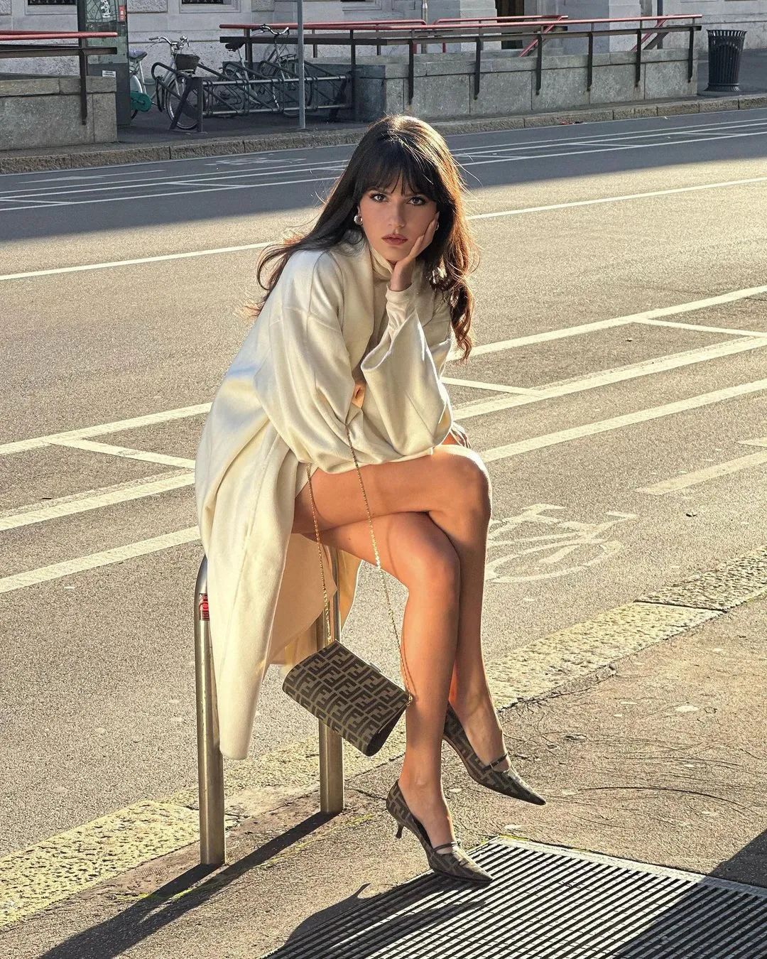意大利模特Paola Cossentino，美艳动人