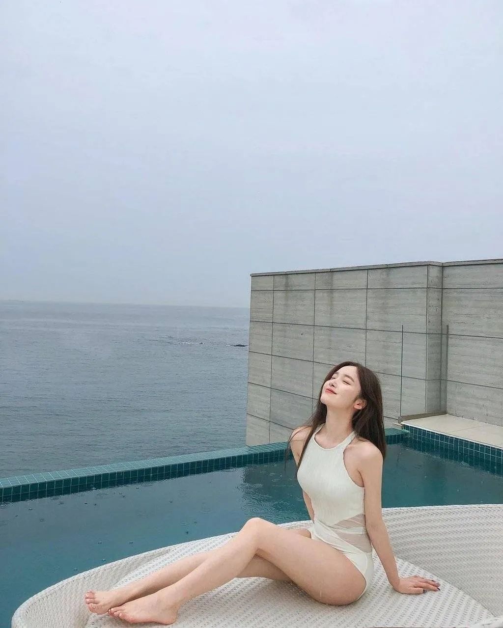 INS美女 | 韩国网红模特金娜熙，仙气知性
