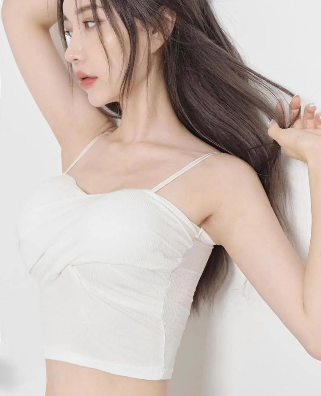 INS美女 | 韩国普拉提教练yetto，精致面容的性感健身模特
