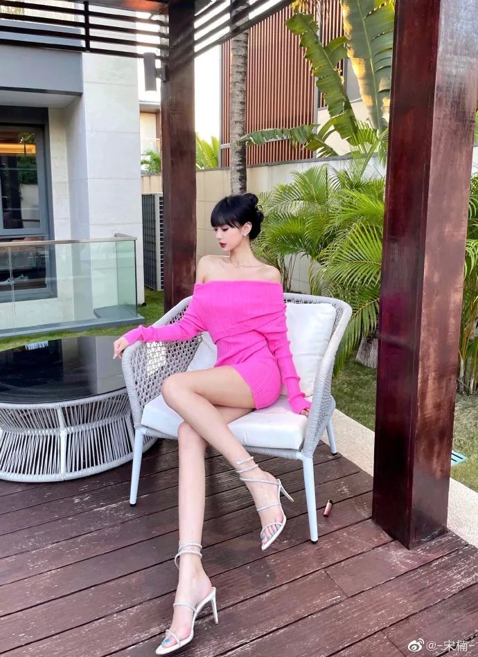 最美“车模”宋楠小姐姐，车模界颜值天花板
