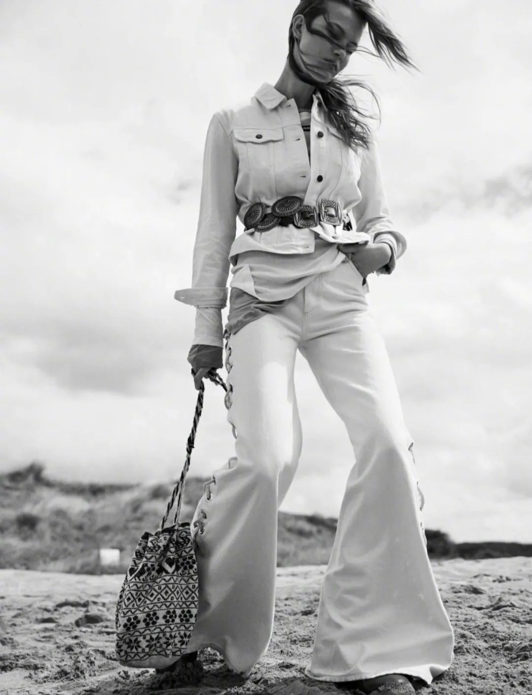 超模Kasia Struss，狂野酷飒！Elle France  2023年6月刊