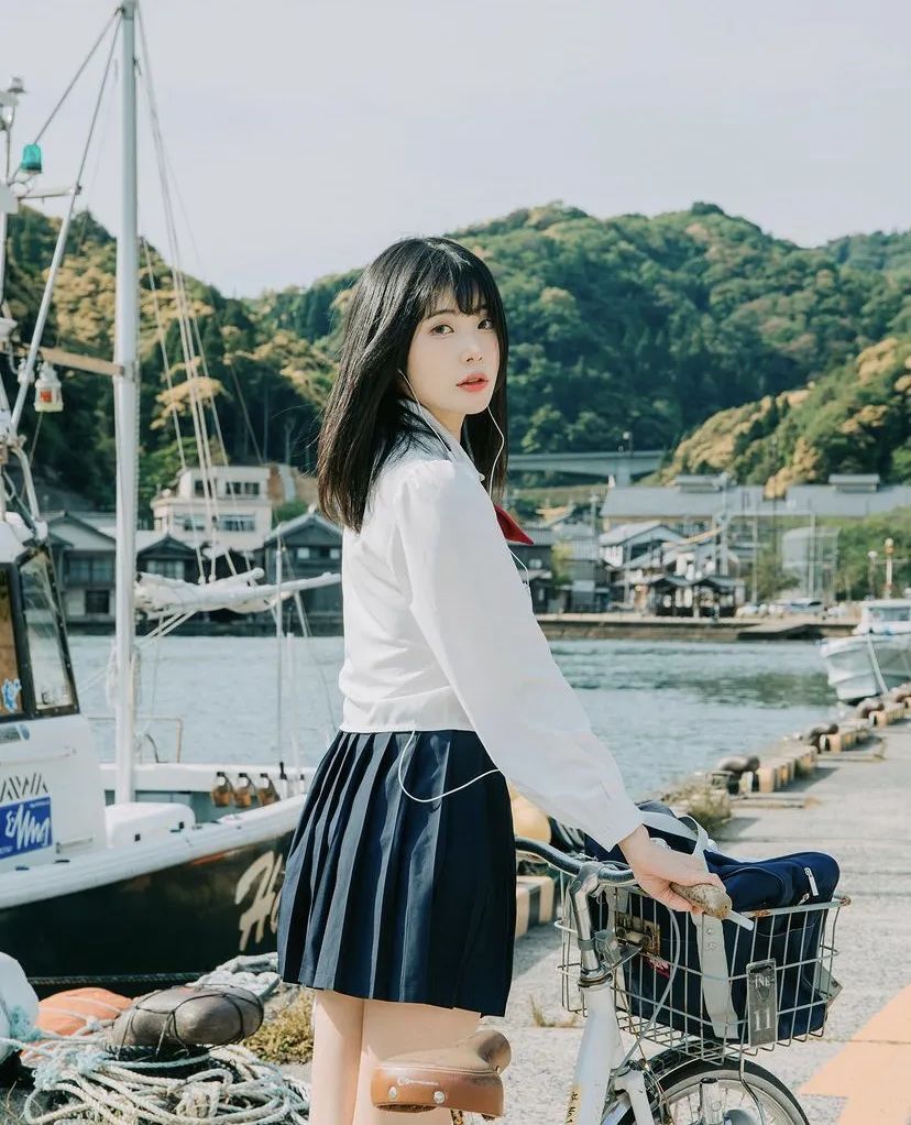 青春活力的模特写真，太美了！