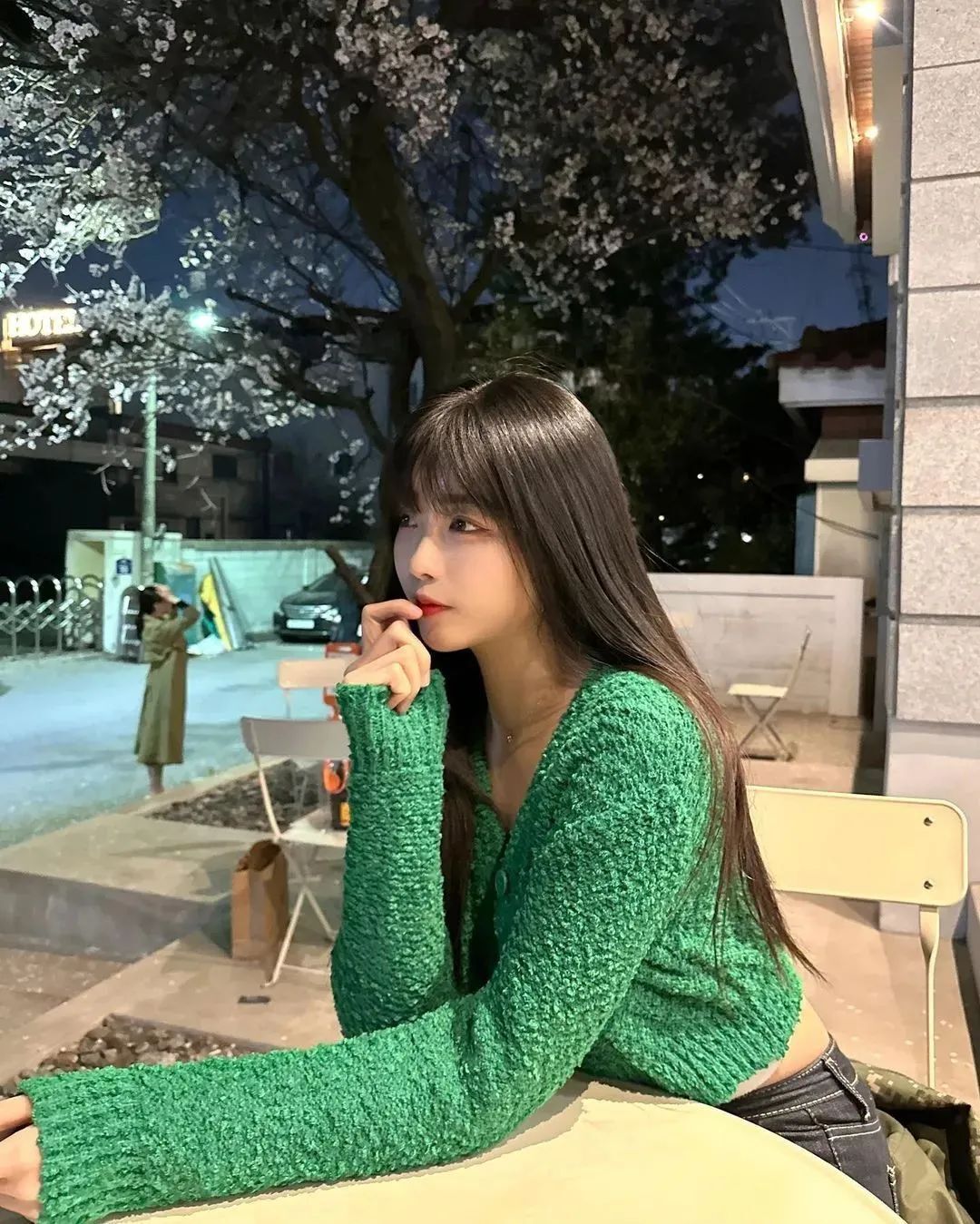 [仙女集]芙蓉不及美人妆，水殿风来珠翠香
