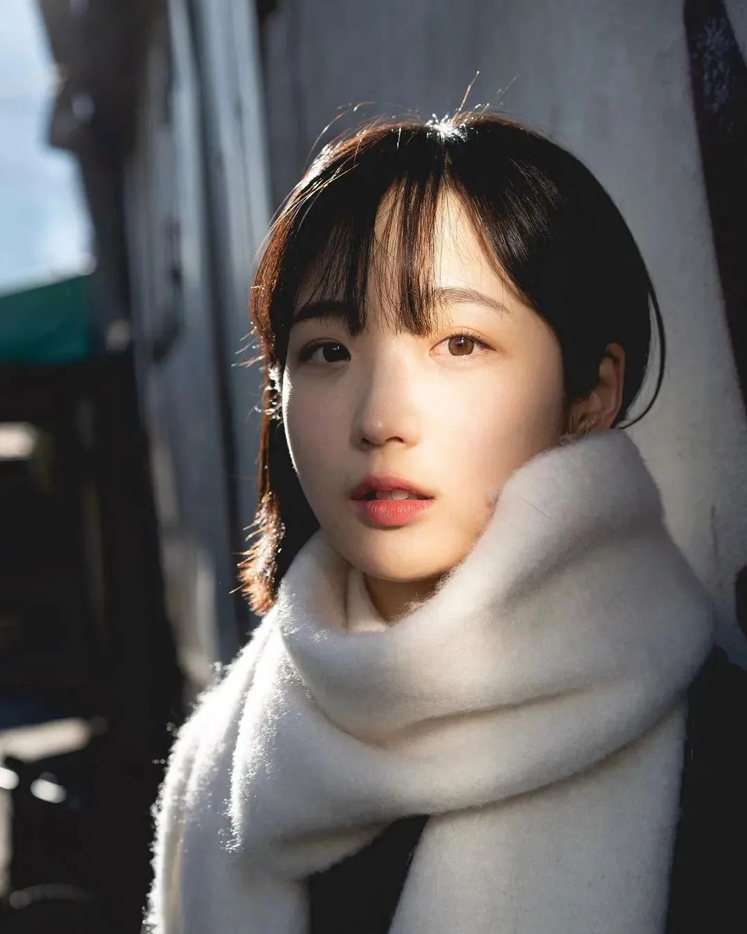 [仙女集]悦目是佳人，荷花羞玉颜