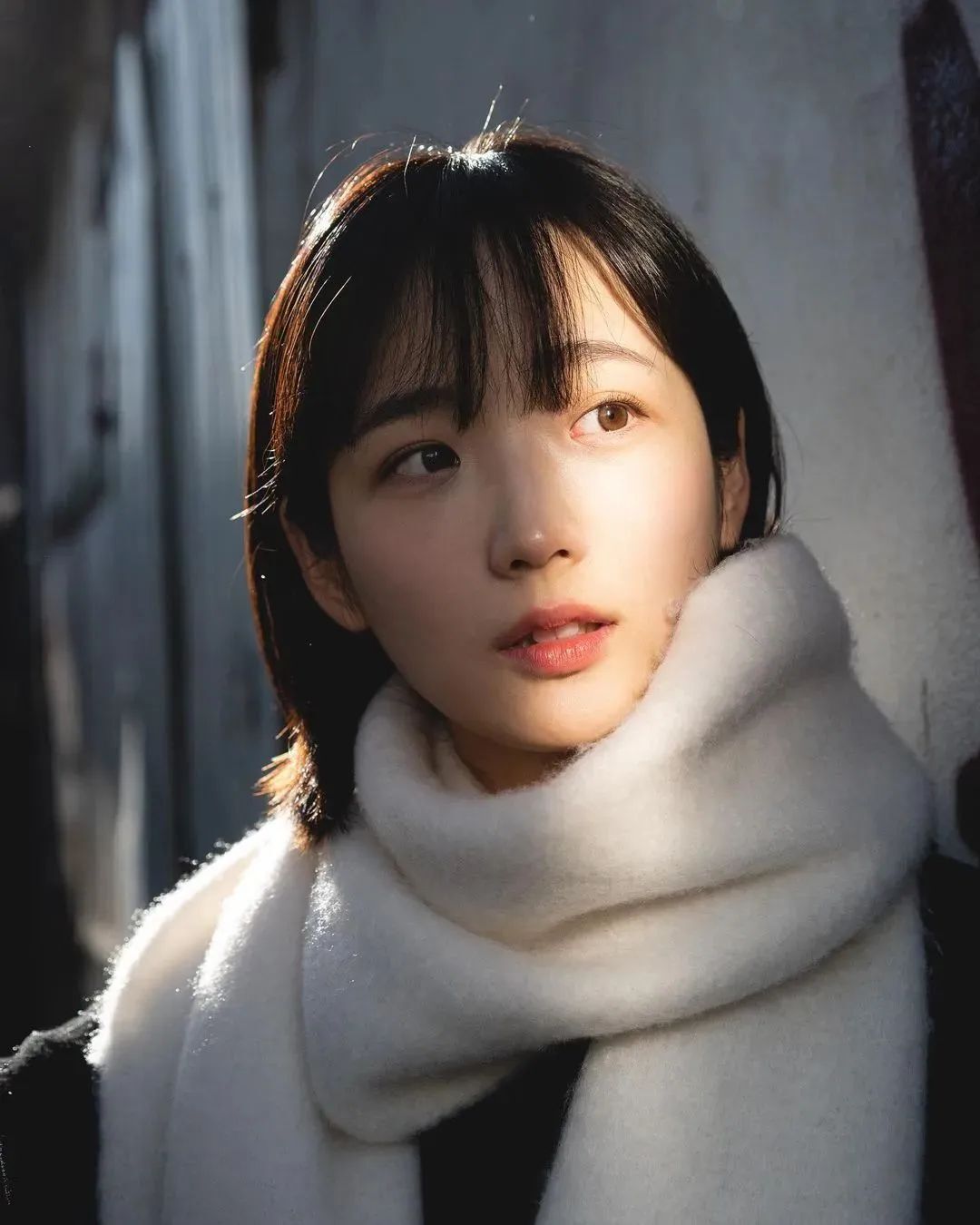 [仙女集]悦目是佳人，荷花羞玉颜