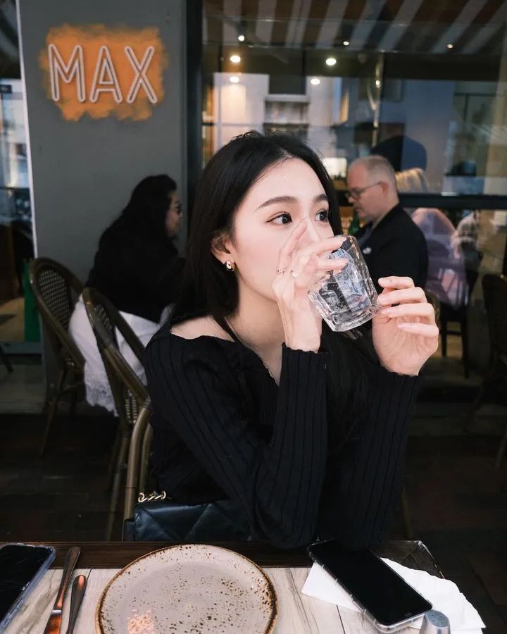 [仙女集]前凸后翘S形曲线，尽显性感诱惑
