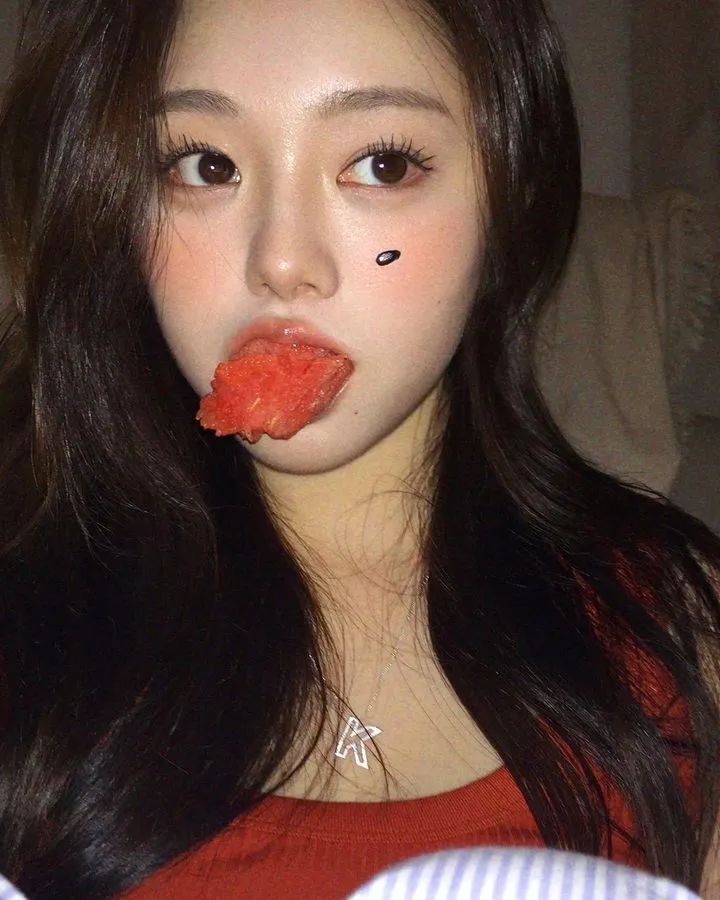 [仙女集]吃西瓜韩国美女，好纯好欲