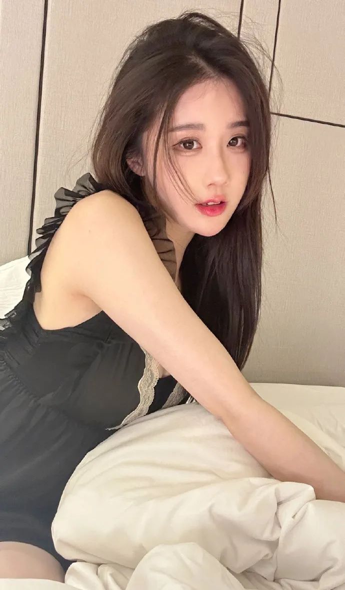 [仙女集]美女庆祝，哈登球迷，节日快乐！