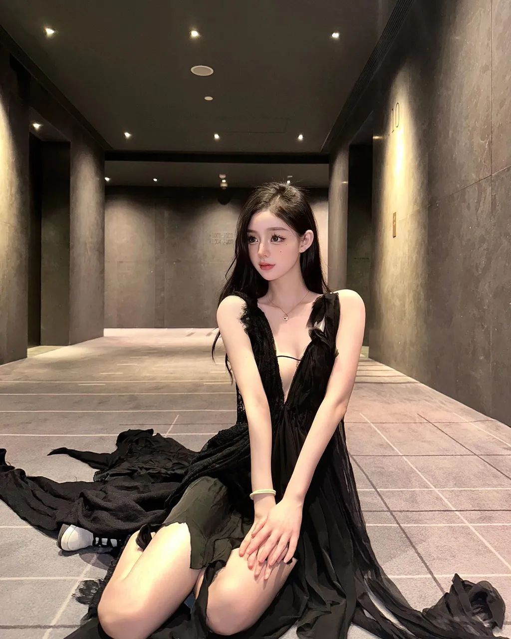 优雅大方气质美女写真