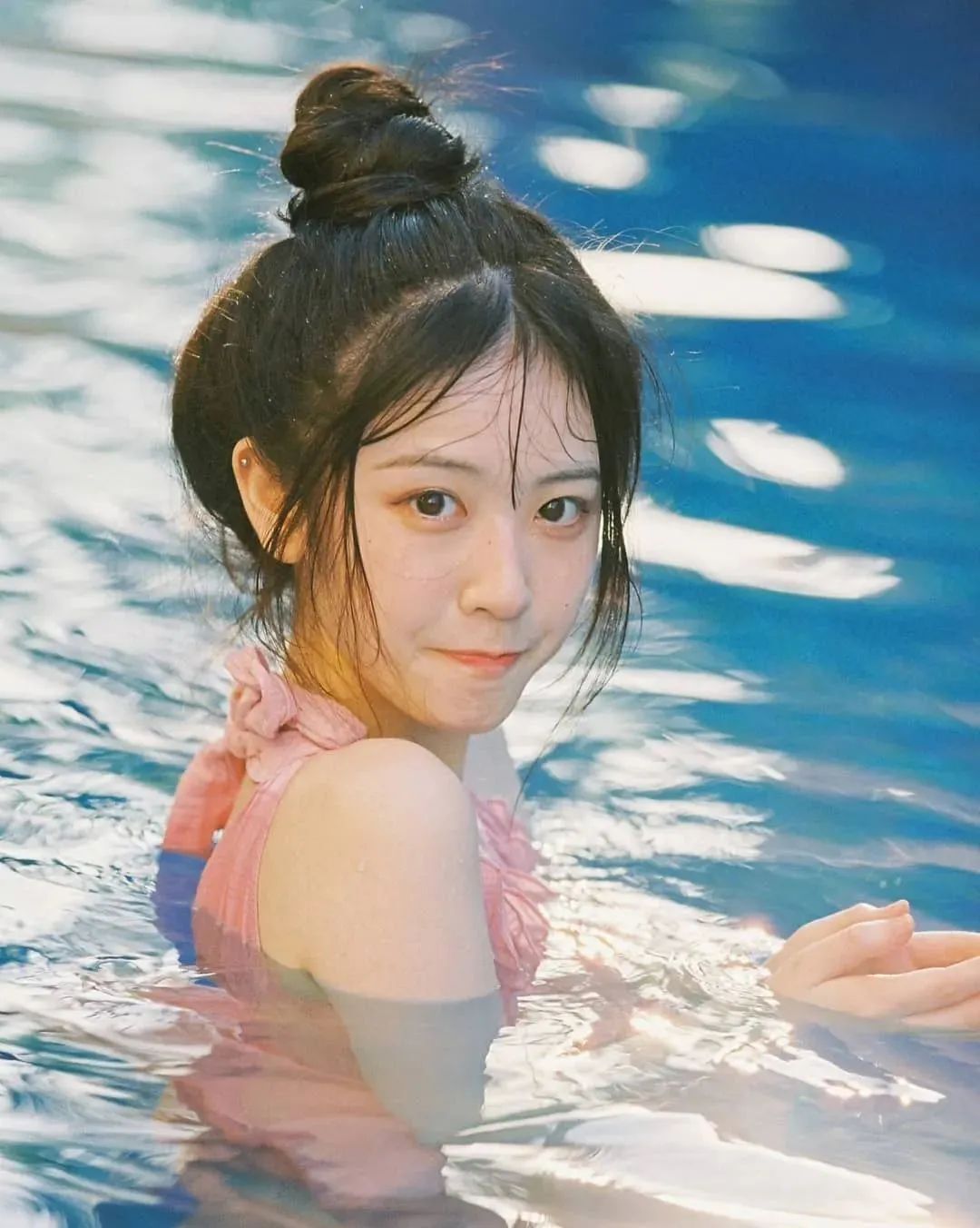 佘颖欣，网红界美女的颜值“天花板”