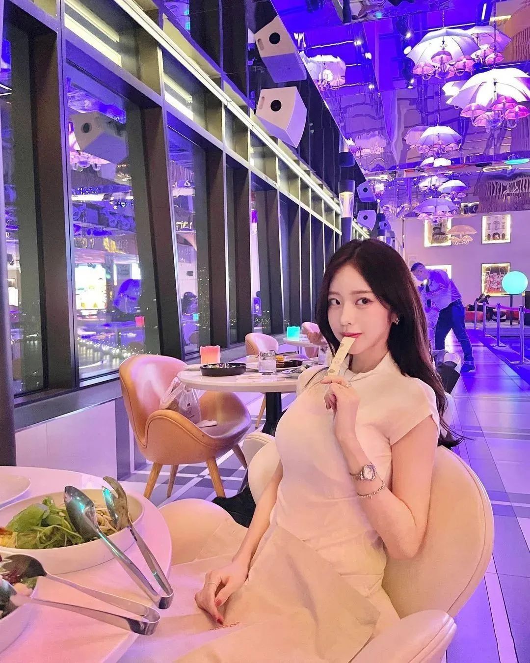 韩国网红美女oe_day，清新可人的治愈系女神