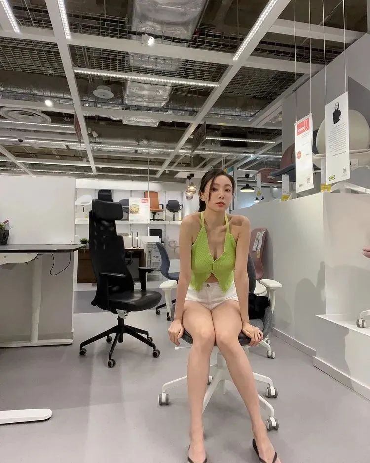 邵岱儿，辣度破表的学霸女神