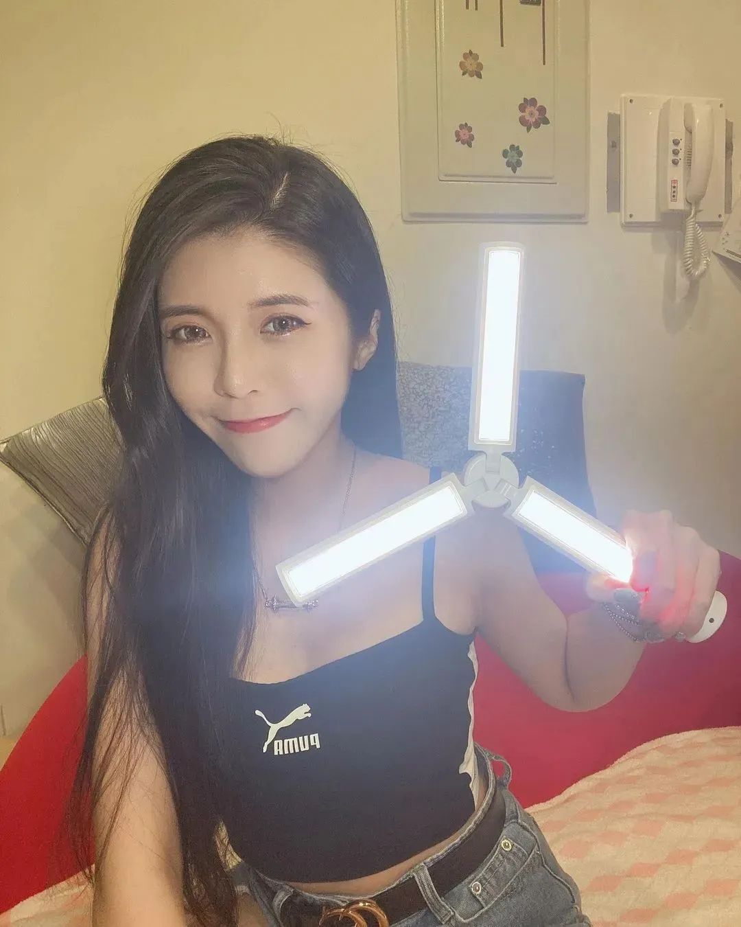 美女壁纸丨Chiao焦糖，长相甜美可人的台湾正妹