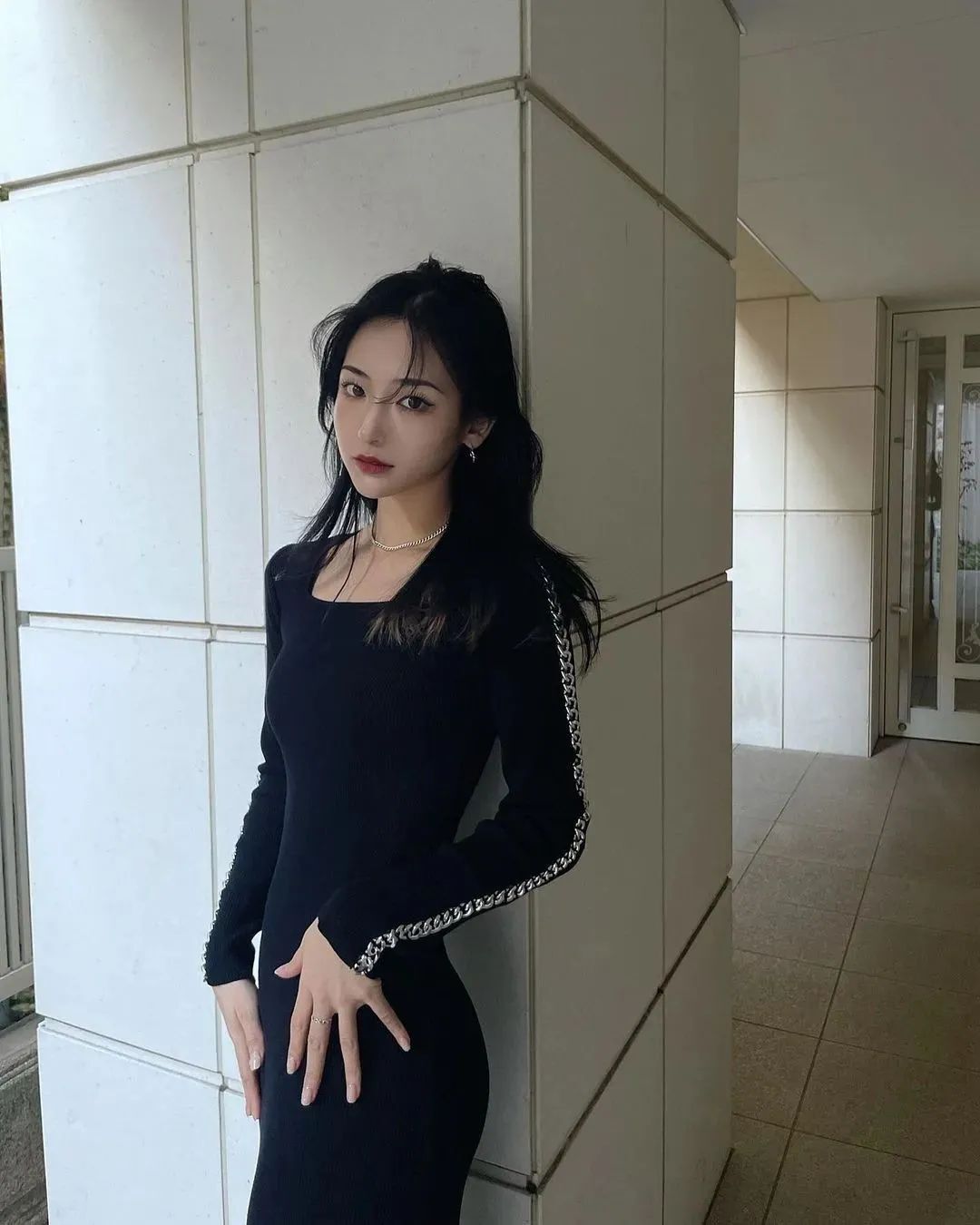 日本网红美女ayagram，又酷又飒的御姐范女神