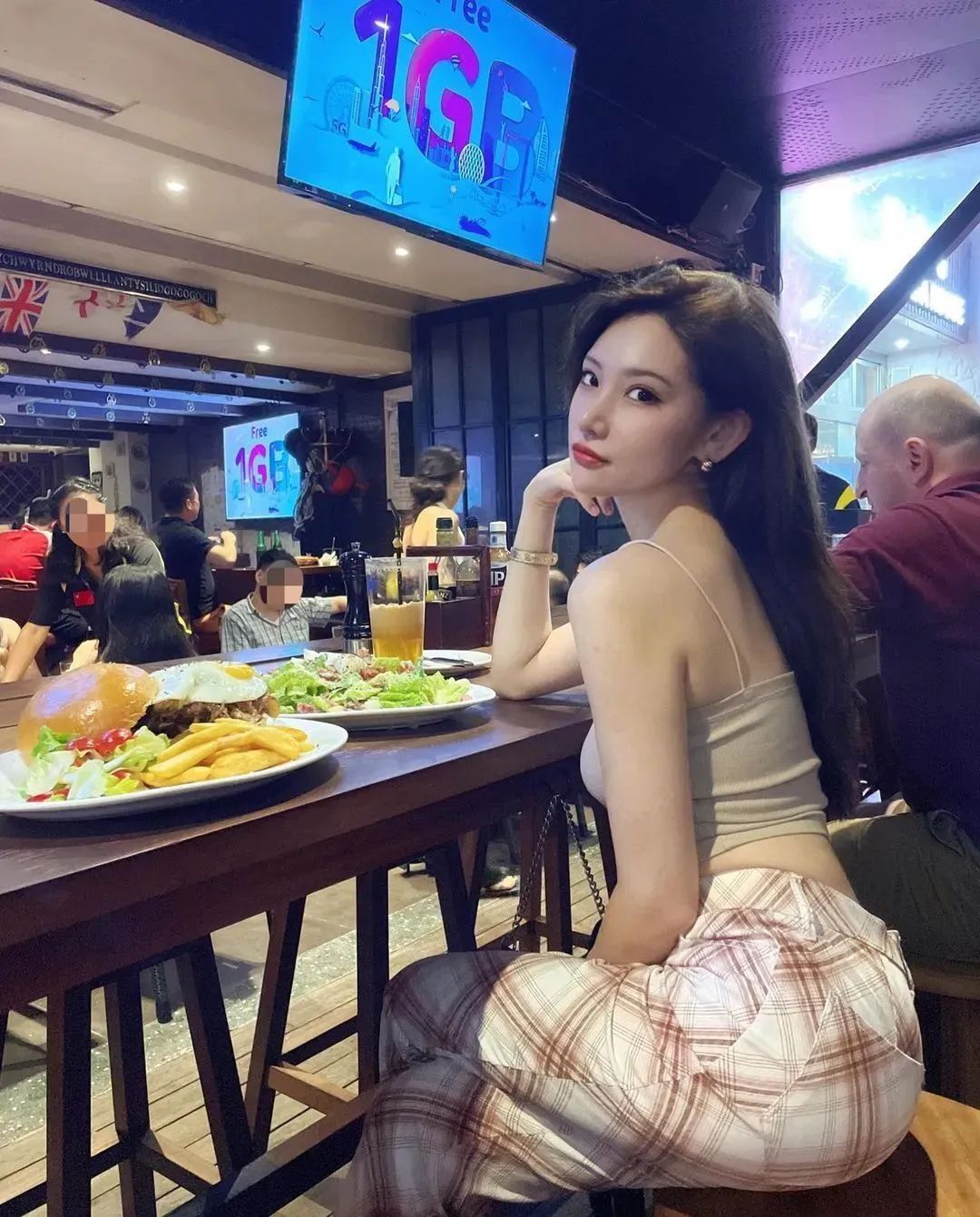 国产网红Sica,气场十足的御姐范女神