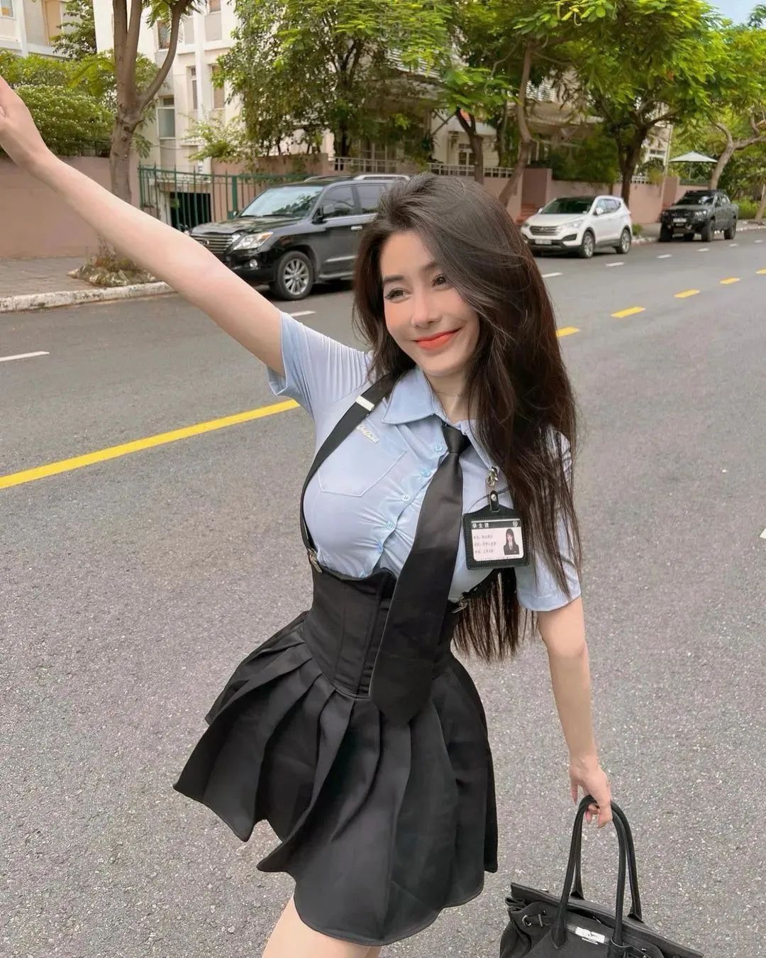 越南网红VoNgocTran，00后的学生妹她，被网友们称其为“零死角女神”
