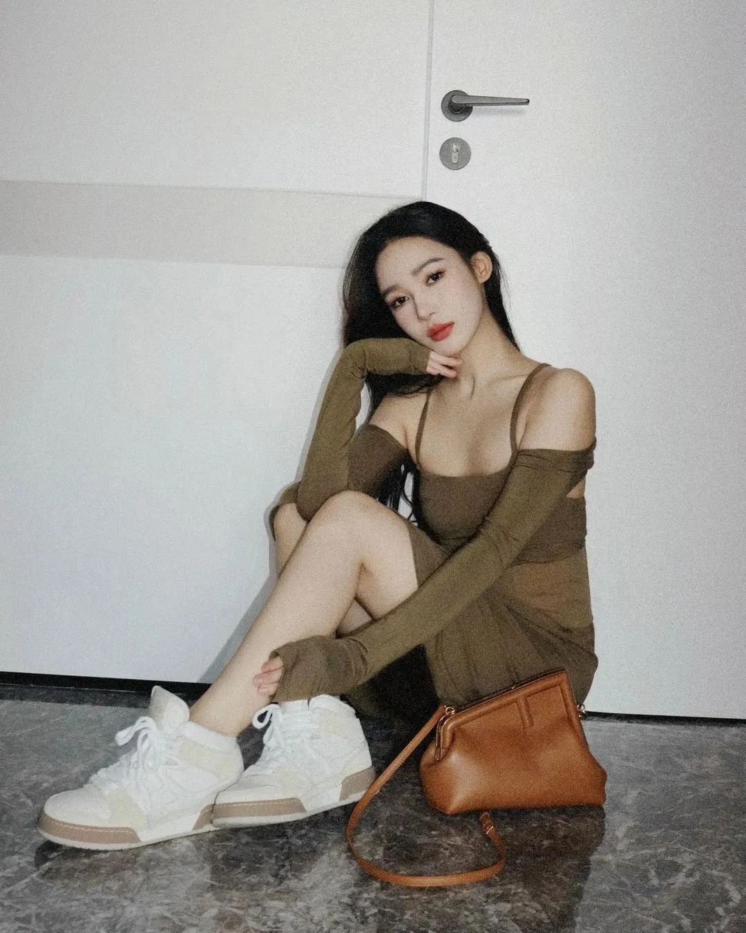 国产网红niannian，气质清新脱俗的网红美女
