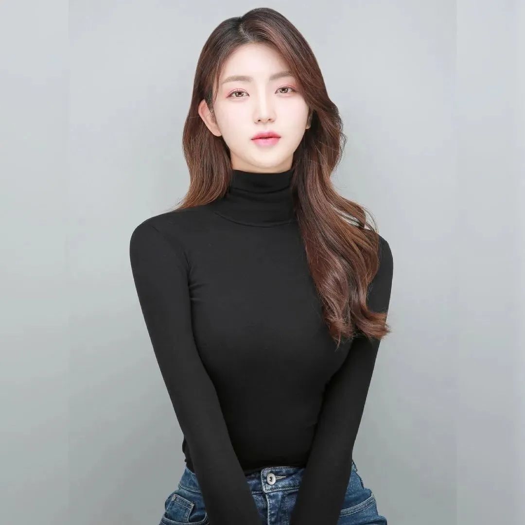 韩国空姐hanorikim，气质出众不输汤唯的网红美女