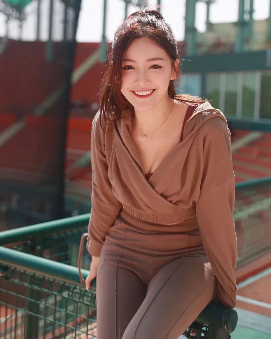 李恩菲，甜美可爱的“啦啦队女神”