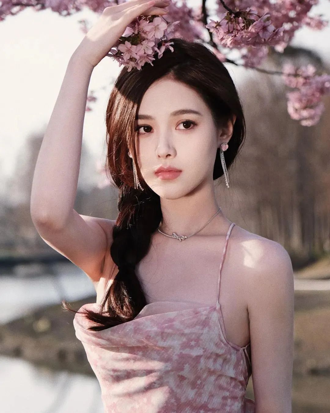 国产网红Nicky，让人心动的御姐范女神