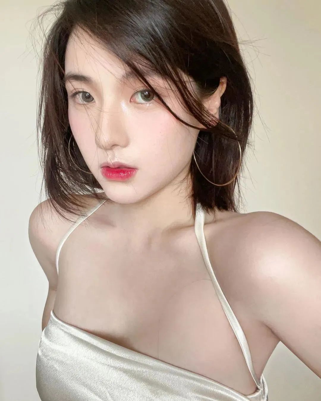 薛一加，可爱又性感的软萌甜妹