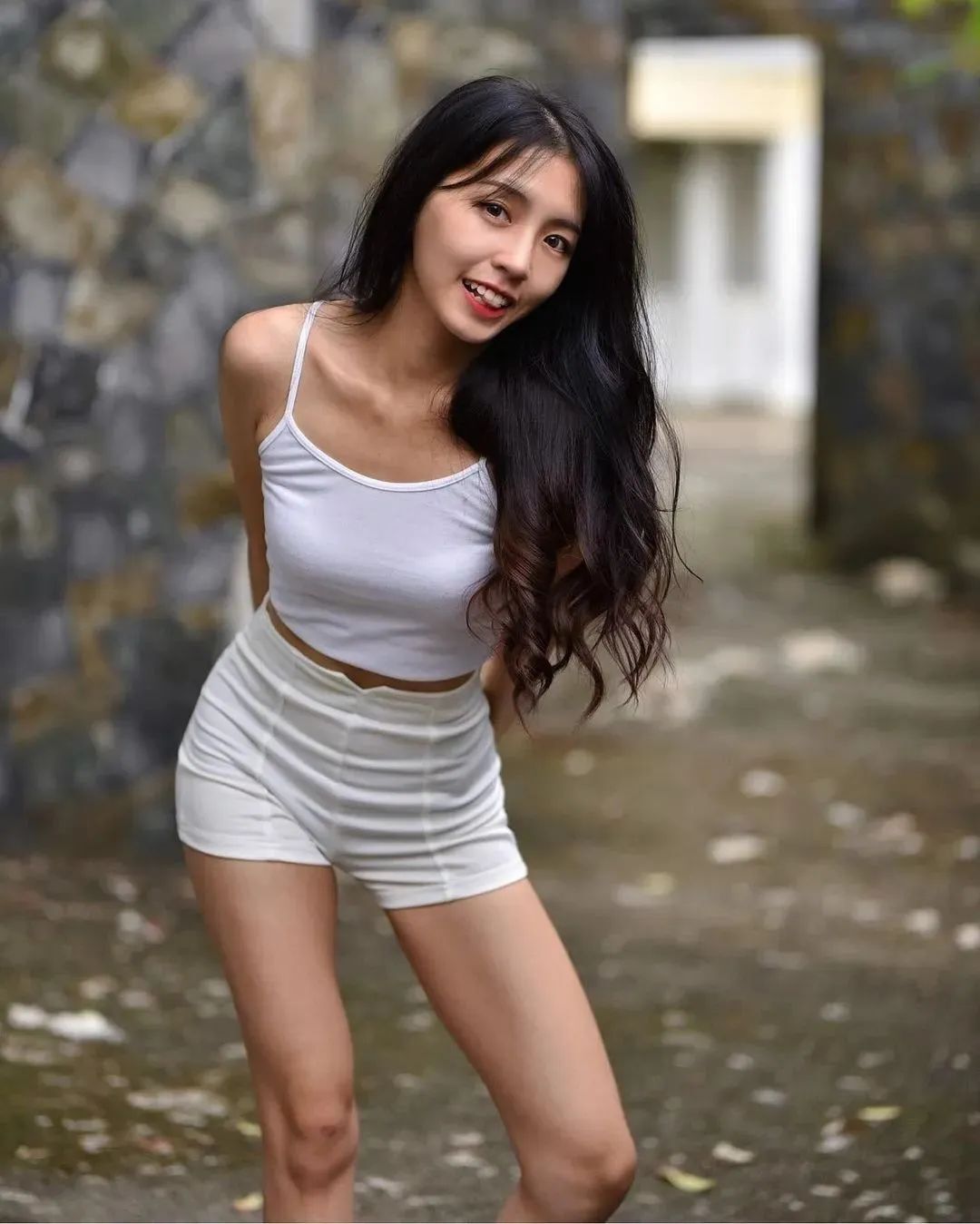 马来西亚网红艺庭，气质独特的氧气美女