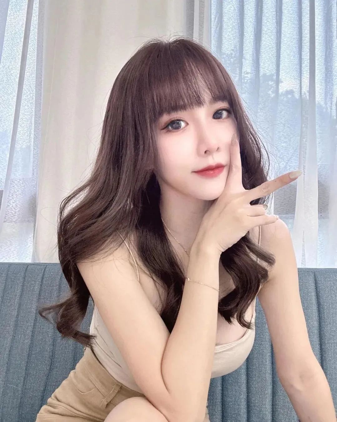 台湾网红王俪洁，甜美迷人的啦啦队女神