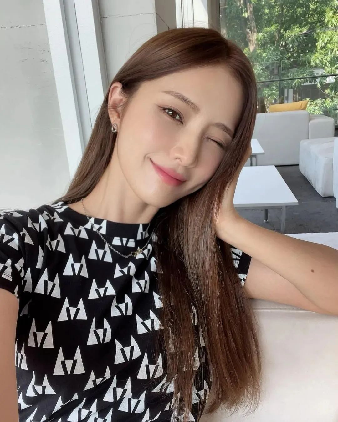 韩国网红2ppi，甜美又性感的美妆博主