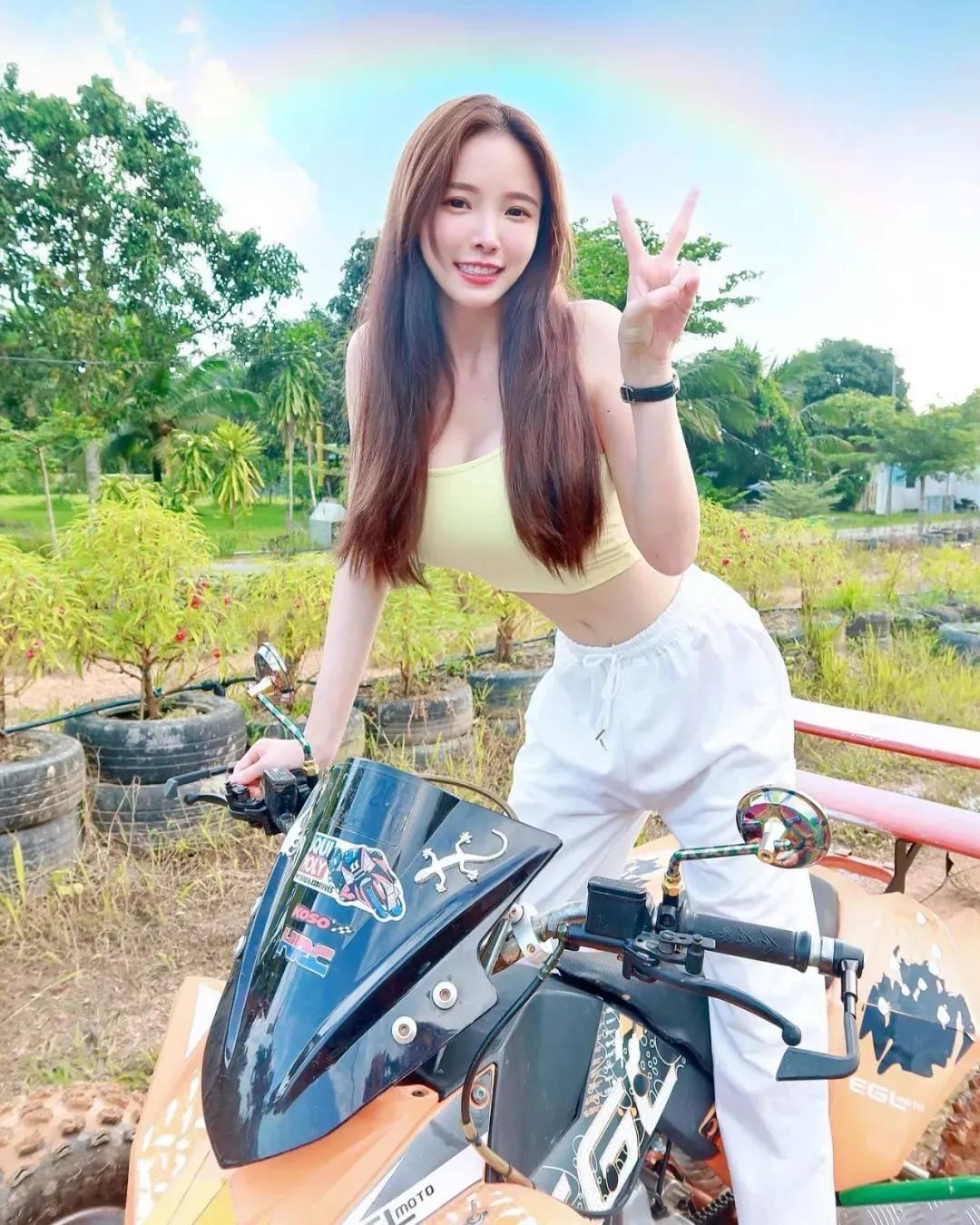 台湾网红蓝星蕾，辣度指数爆表的DJ女神