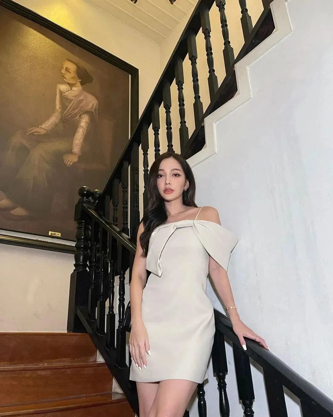 泰国网红rossarineye，辣度指数爆表的颜值女神