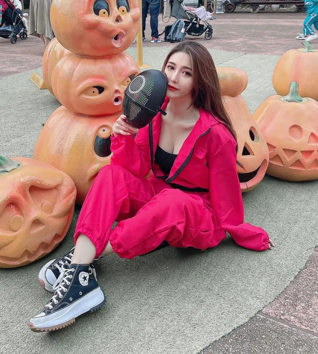 台湾网红mumu,甜美迷人的她，是多少人心目中的完美型女友