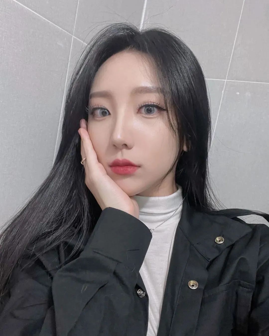 韩国网红jjin，甜美又性感的气质女神