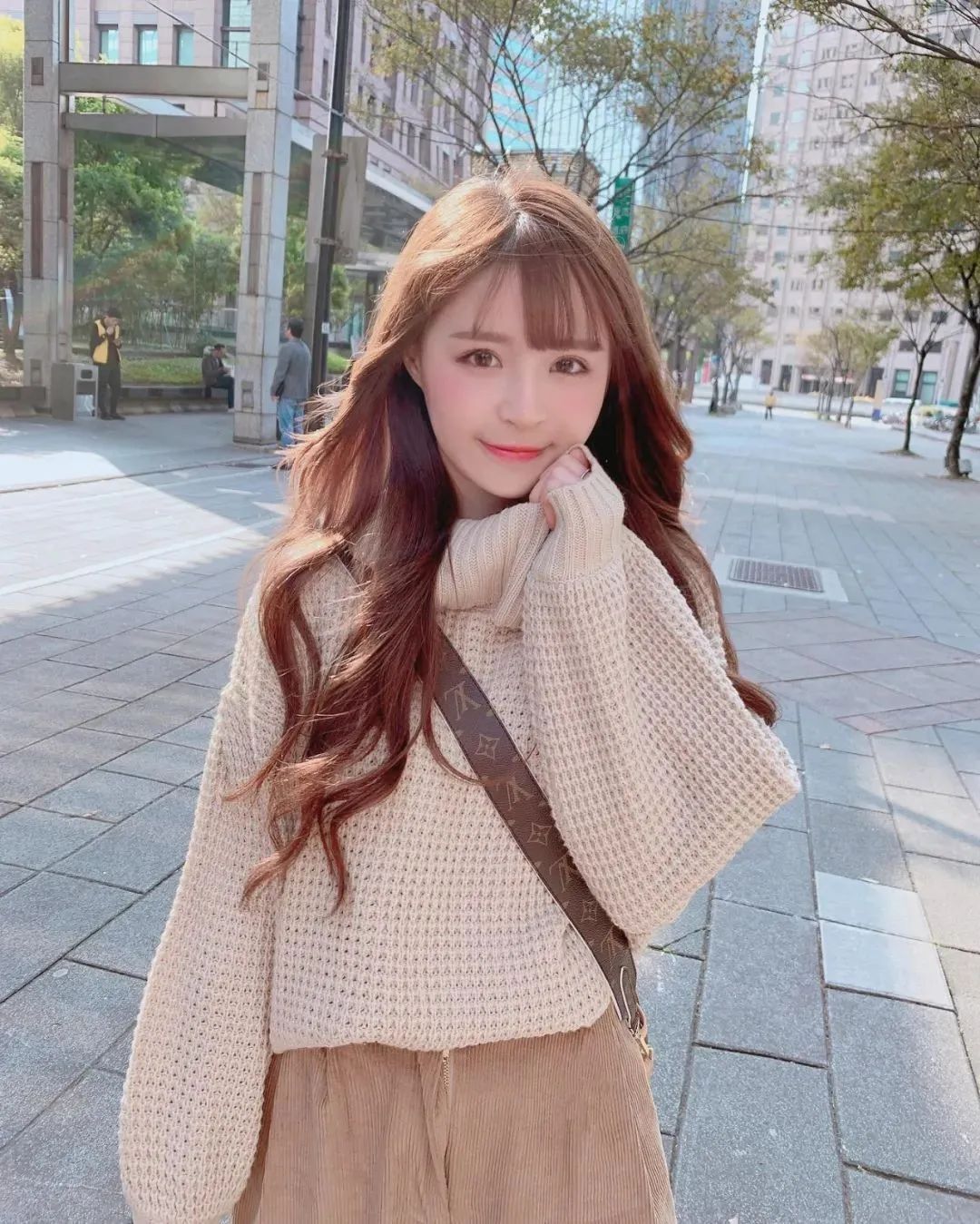 台湾网红吴婕安，拥有天使童颜的她，被网友称其为“呆萌女神”