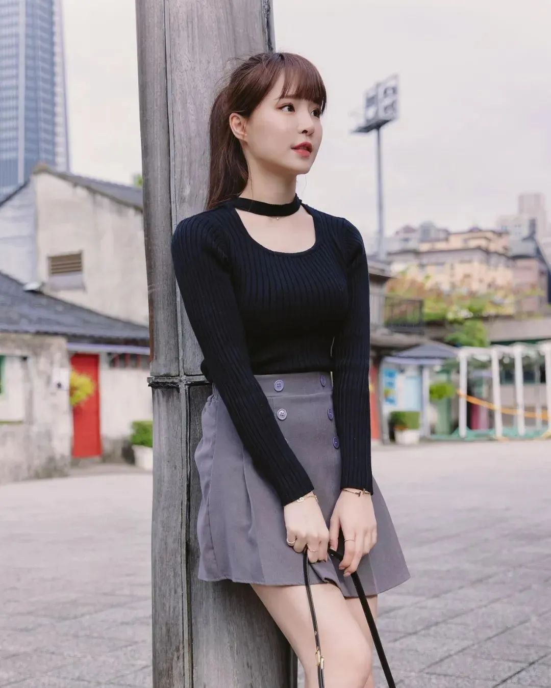台湾网红吴婕安，拥有天使童颜的她，被网友称其为“呆萌女神”