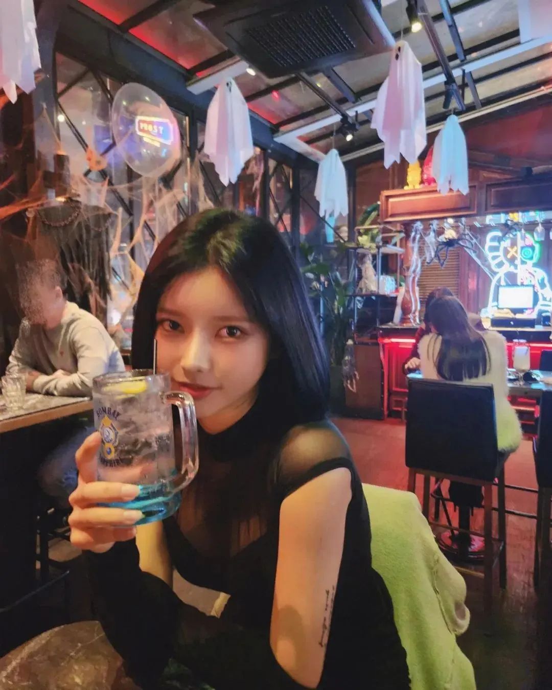 韩国网红主播恩优花,甜美又性感的气质女神