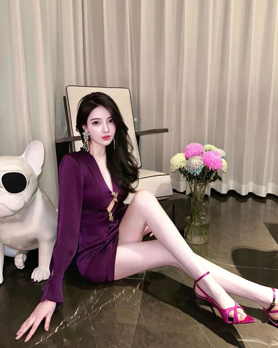 国产网红卢颖儿，甜美又性感的气质女神