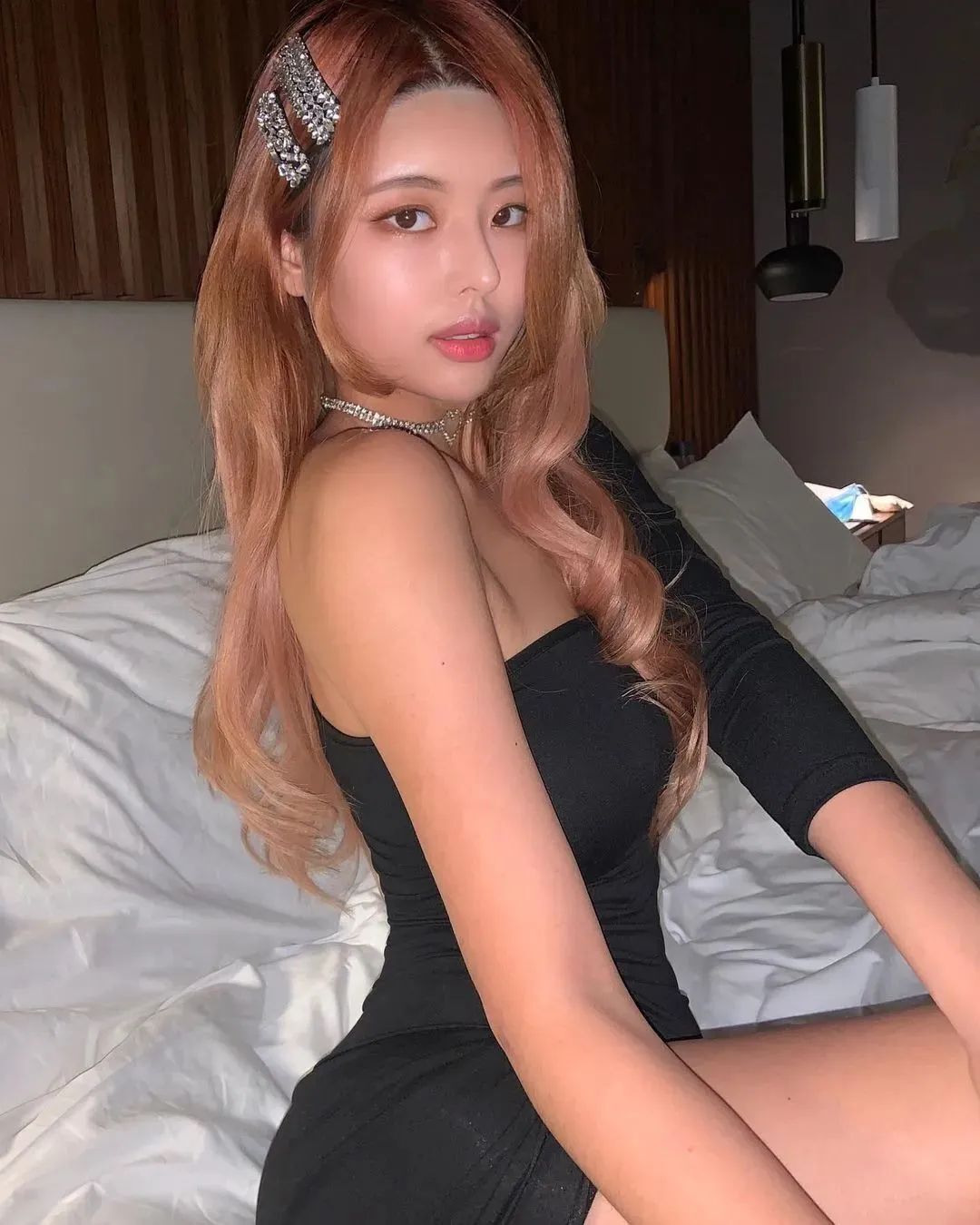 韩国网红ulael，颜值出众的高冷女神