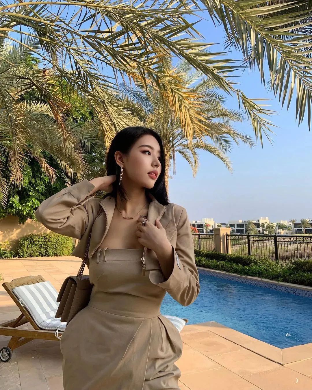 韩国网红ulael，颜值出众的高冷女神