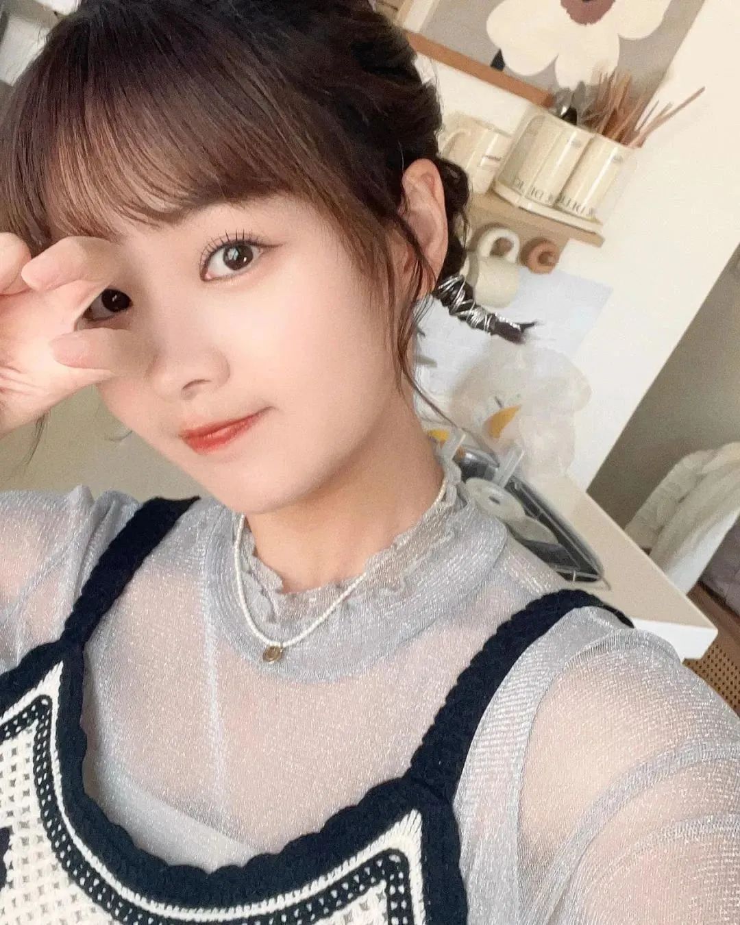 台湾网红篮靖玟，甜美又性感的啦啦队女神