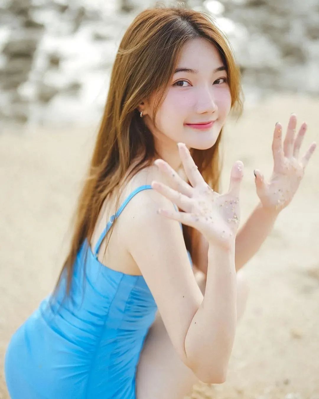泰国网红ccreamike，拥有精致氛围感的“甜美系”女神