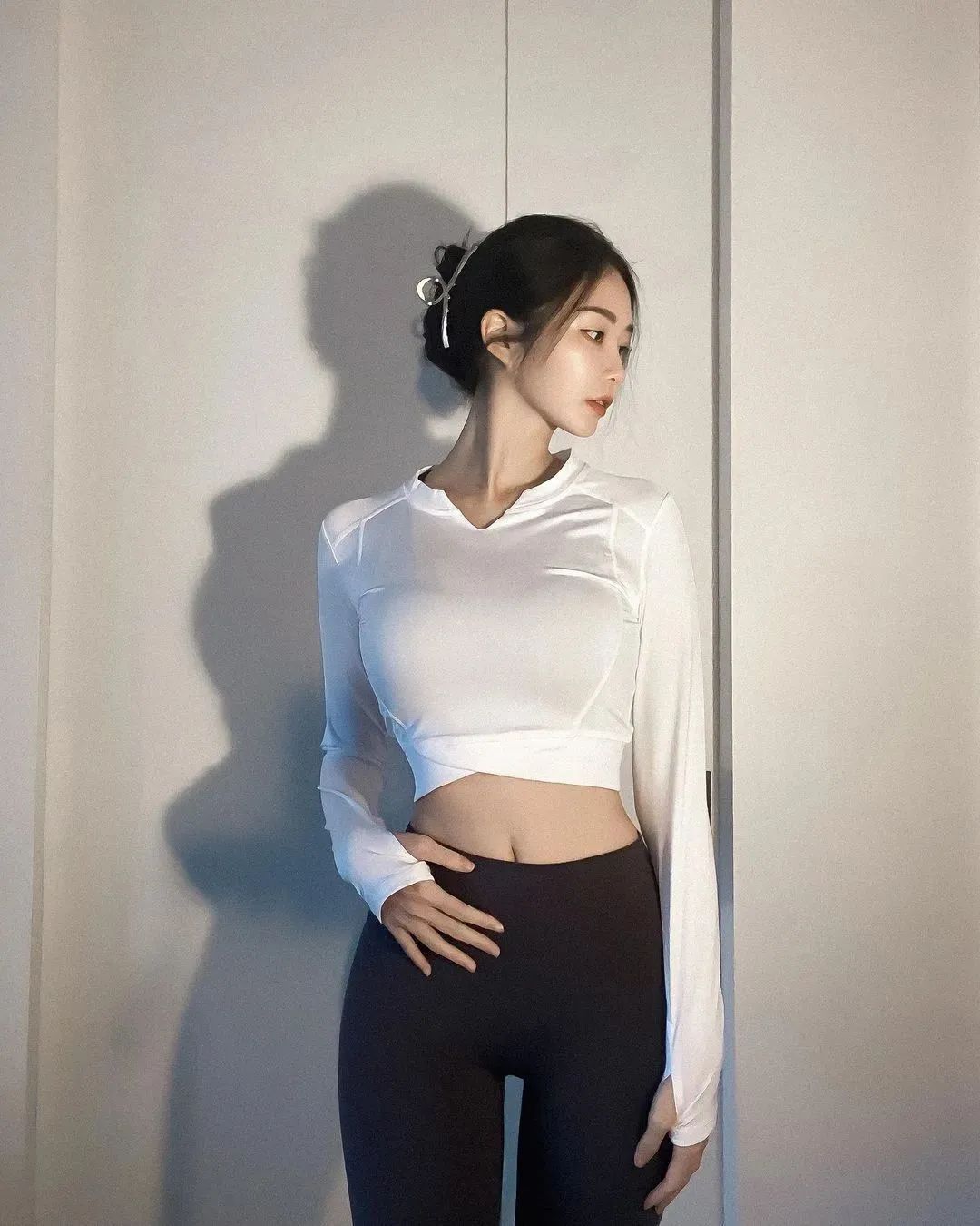 台湾网红美女黄上晏，拥有完美比例身材的音乐系女神
