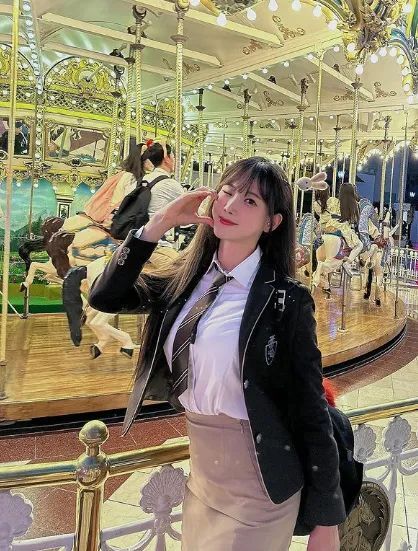 韩国网红金汉娜，长相甜美迷人的啦啦队女神