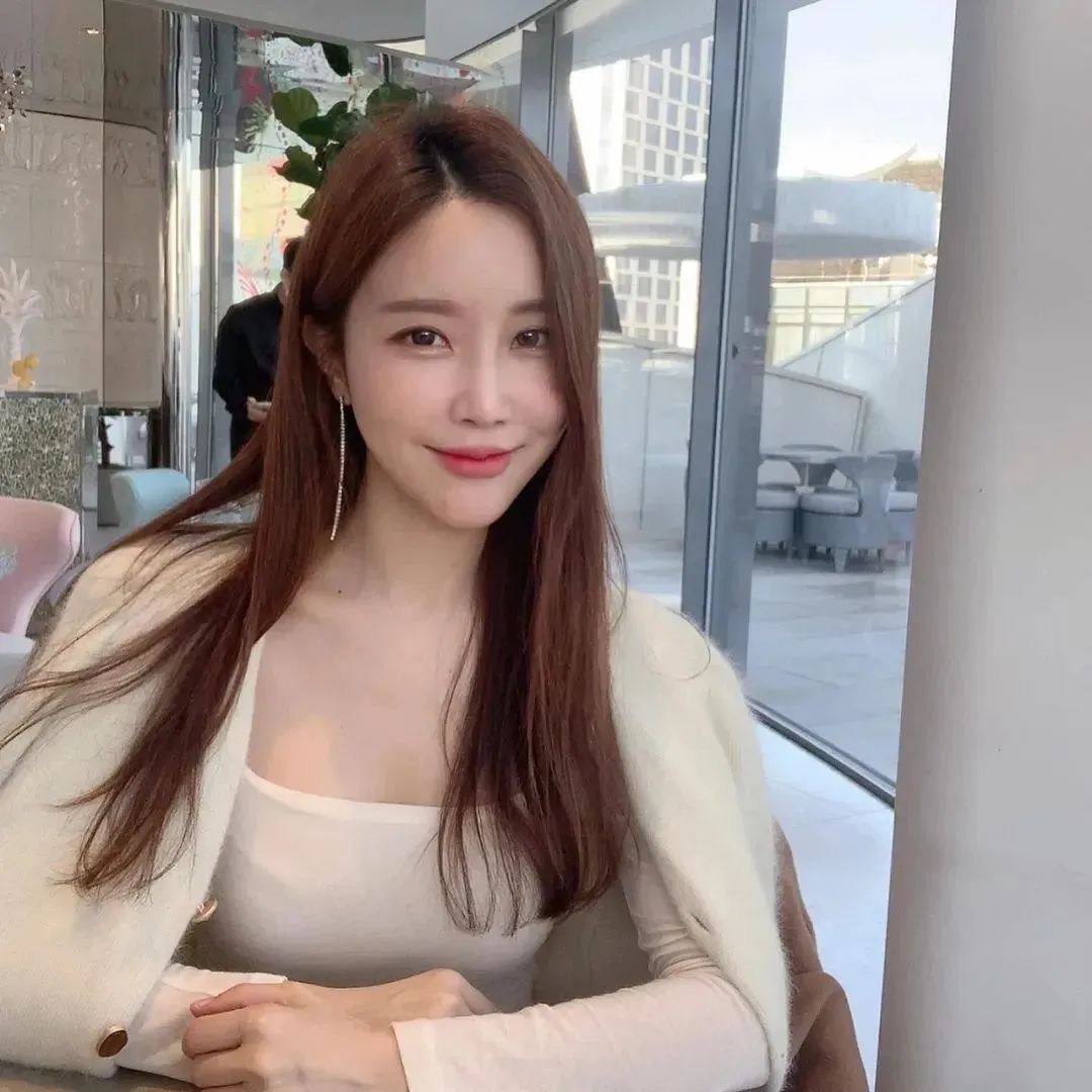 韩国网红 | 甜美又性感的气质女神
