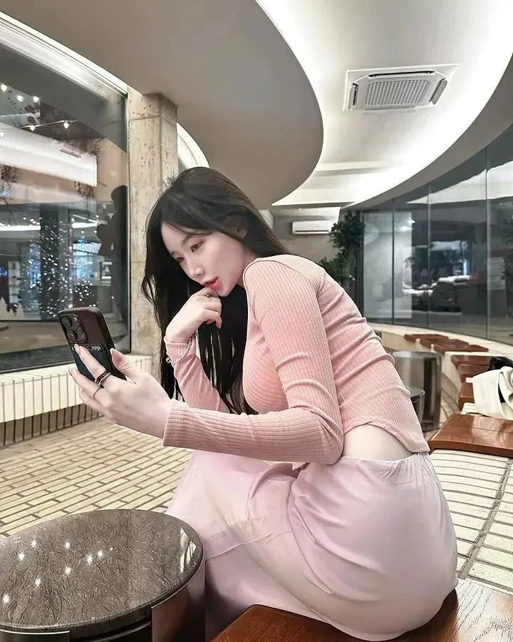 韩国网红 | Asuna，甜美又性感的顶级美女模特