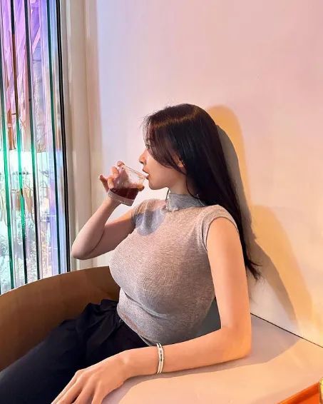 韩国网红 | eunj，甜美又性感的顶级美女模特