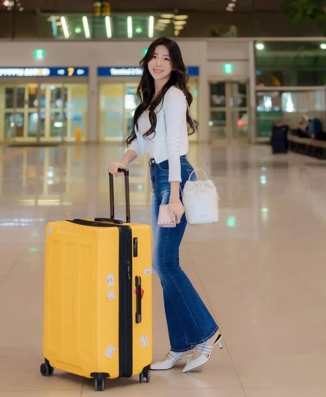 韩国顶级网红美女，长相甜美迷人的啦啦队女神