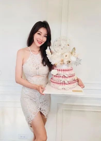 台湾网红 | 甜美又性感的顶级美女模特