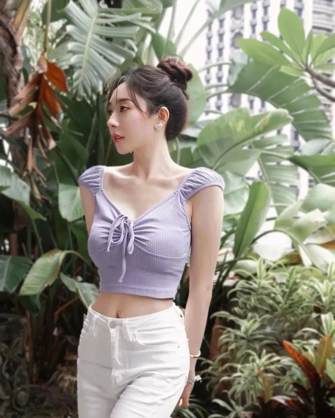 台湾网红 | 安娜，甜美又性感的治愈系女神